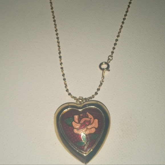 Pink rose open up necklace - Picture 5 of 5